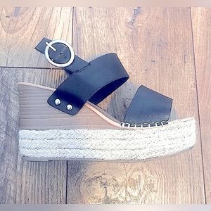 EUC Wedge Espadrille Sandals Size 6